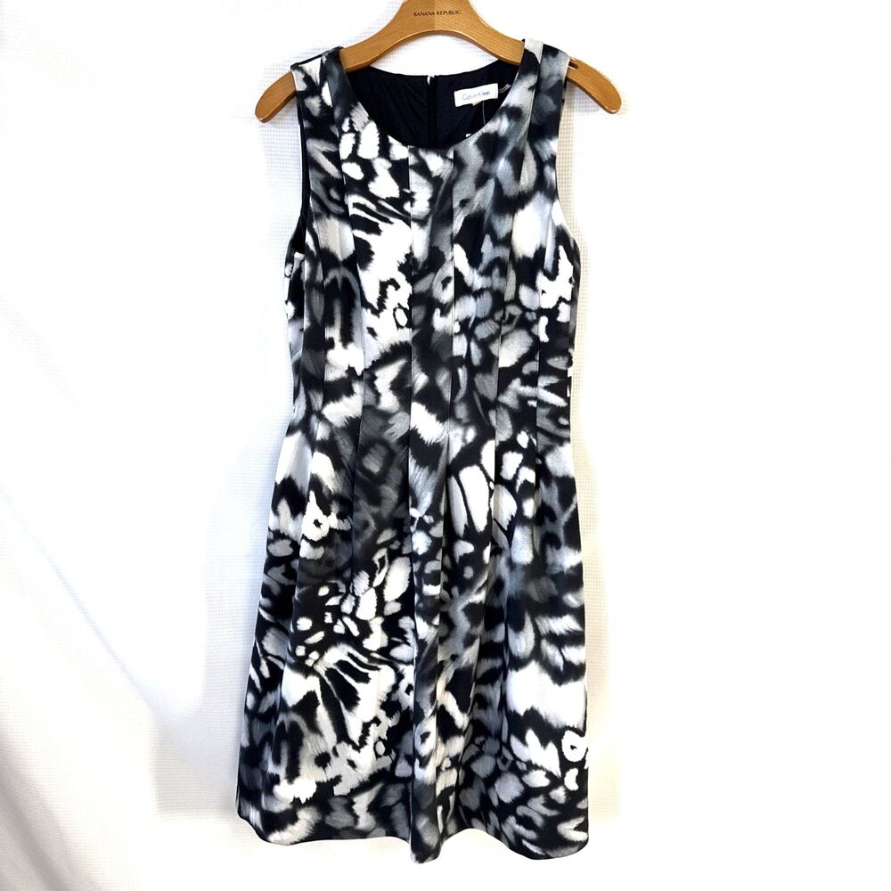 Calvin Klein Women’s Pattern Pleated A-Line Sleeveless Dress - 10 - side pockets